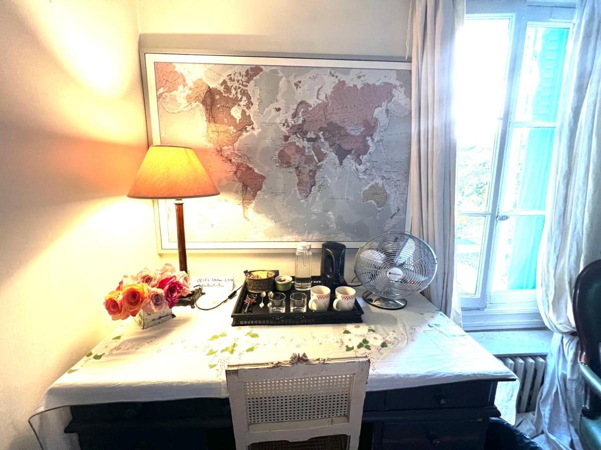 "Maison 1850 Paris 18" Chambre R Avec Terrasse Et Parking En Option Luaran gambar